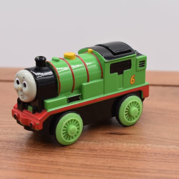 Thomas & Friends Percy Battery Motorized Diecast Wooden Railway Trains 2002 - Picture 2 of 7